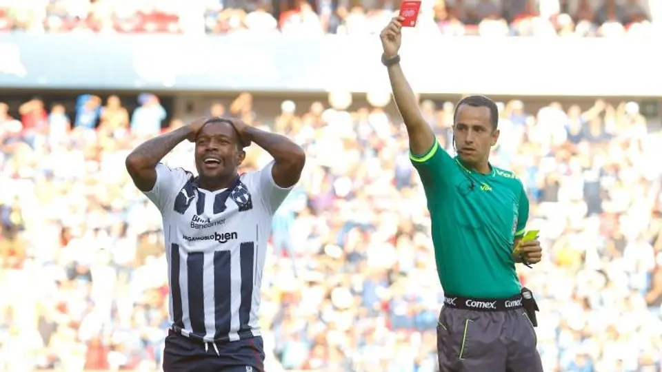 Rayados presenta inconformidad por expulsión de Dorlan Pabón