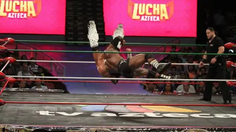 RÉCORD te lleva a la función de Lucha Azteca
