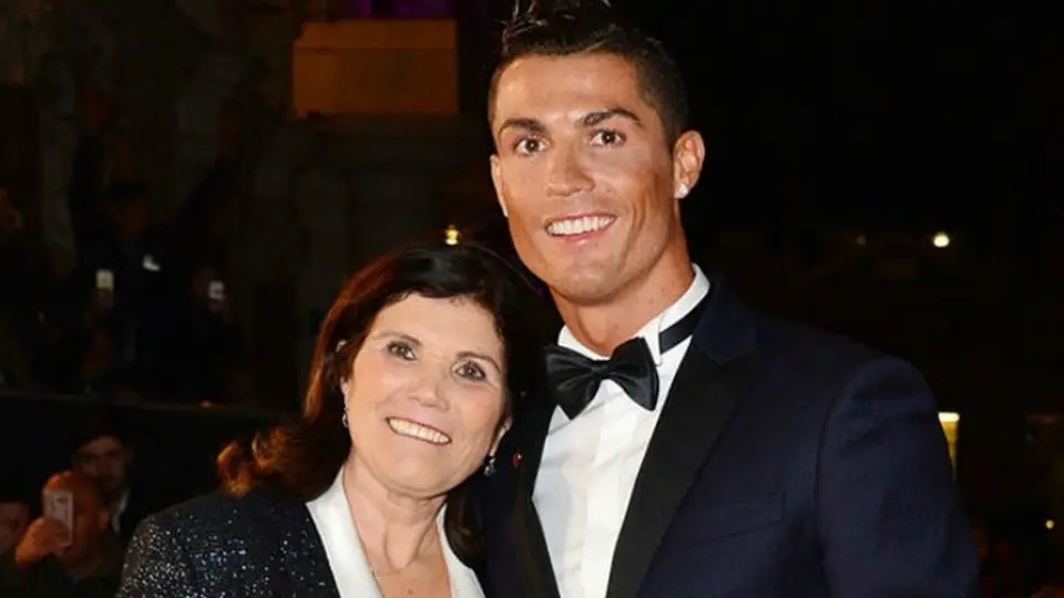 Familia de CR7 festeja en grande pase de Portugal a la Final