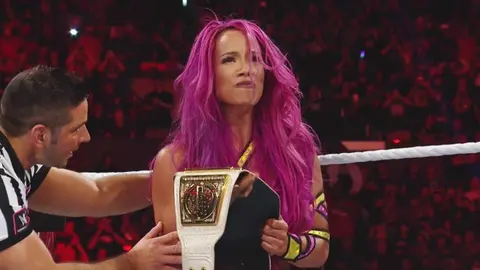 Sasha Banks reconquista título Femenino de Raw