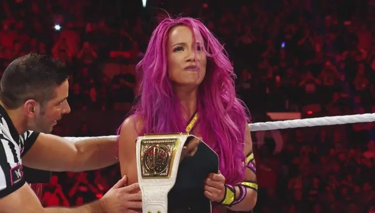 Sasha Banks reconquista título Femenino de Raw