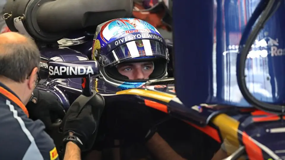 Red Bull reemplaza a Kvyat por Verstappen