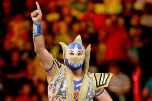 Gran Metalik muestra su lucha aérea en Raw