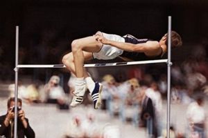 Dick Fosbury, un innovador en salto de altura
