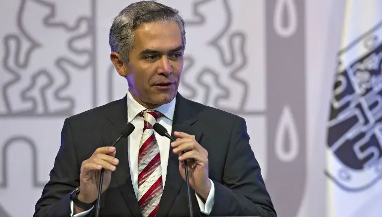 Uber elimina tarifa dinámica tras acuerdo con Mancera