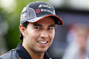 Sergio Pérez renueva con Force India para 2016