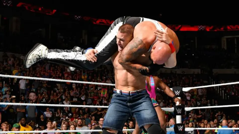 John Cena cobra venganza sobre The Club