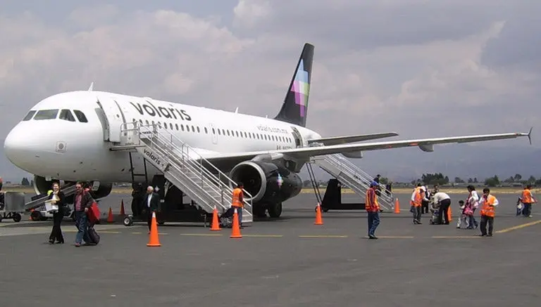 Volaris cancela vuelo por amenaza de bomba