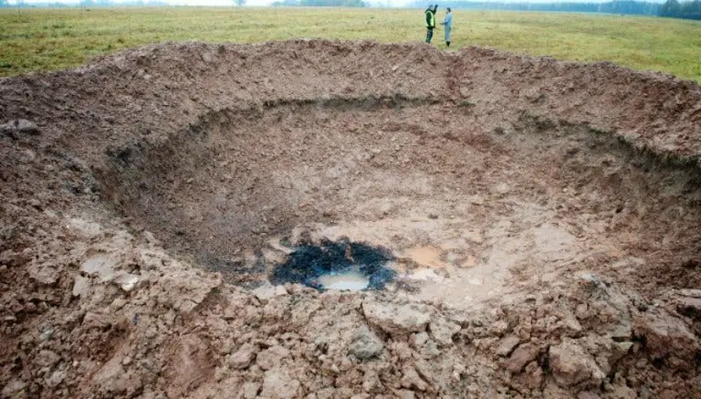 Hombre fallece a causa de caída de meteorito