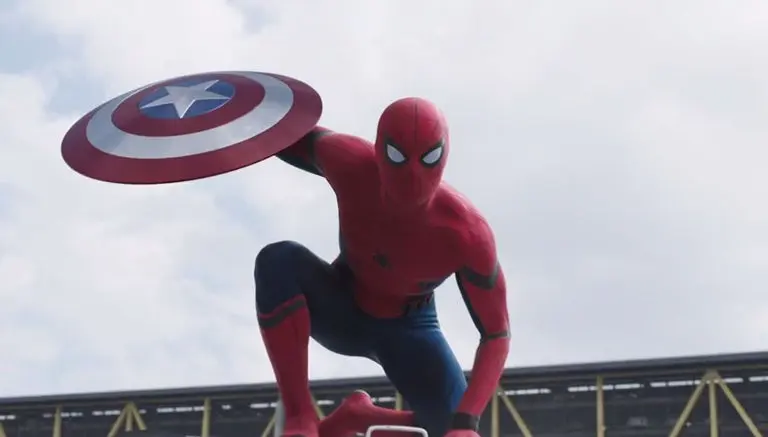 Spiderman aparece en trailer de Civil War