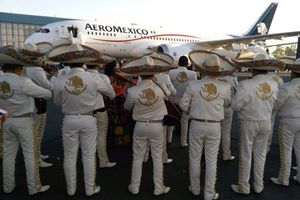 CDMX despide al Papa con el Cielito Lindo