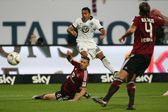 Frankfurt evita el descenso con Marco Fabián en la cancha