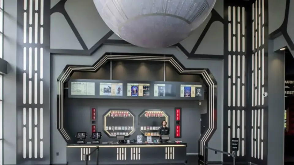 Crean sala de cine con decoración a lo Star Wars