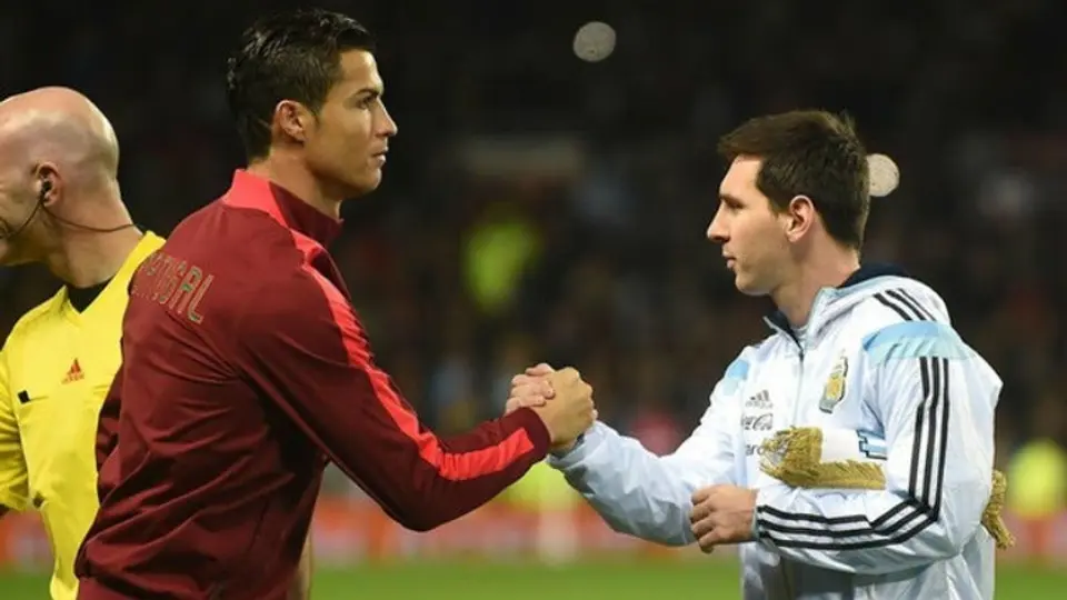 Hombre mata a amigo por disputa sobre CR7 y Messi