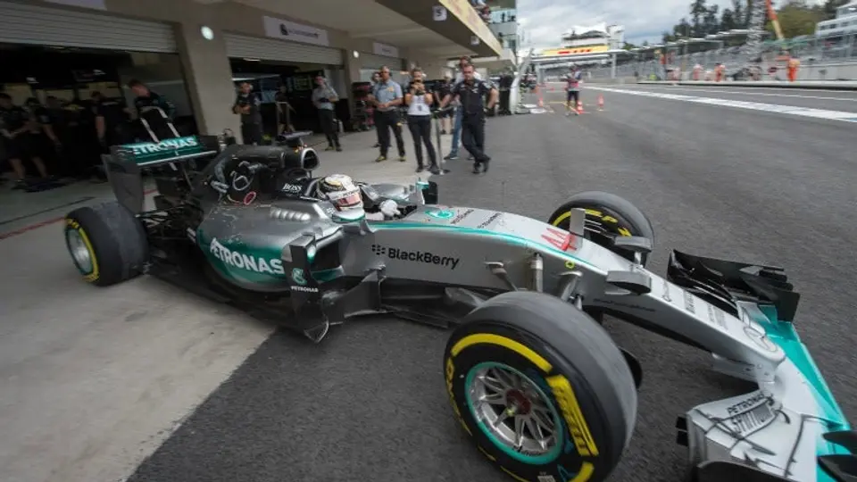 Hamilton demuestra el poder del Hermanos Rodríguez