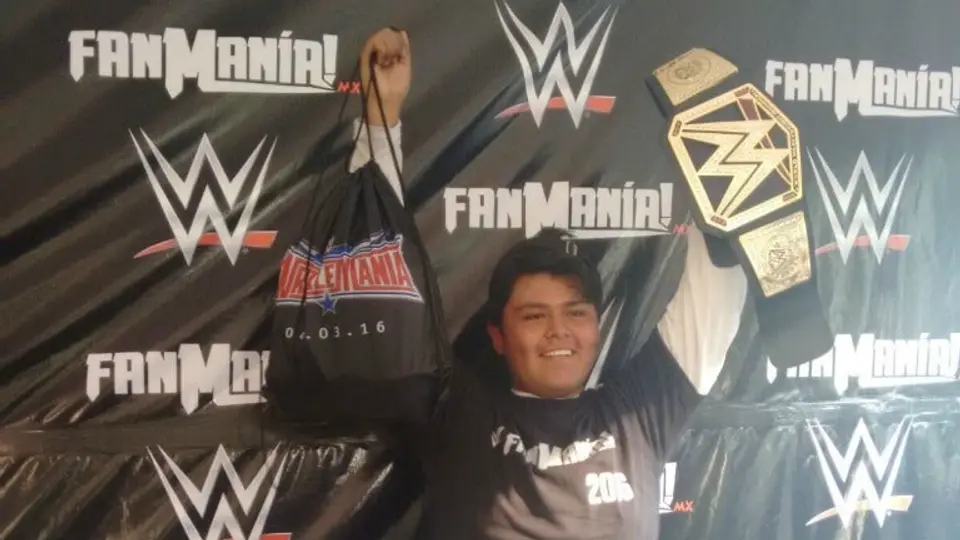 Fan de WWE cumplirá sueño de ir a Wrestlemania 32