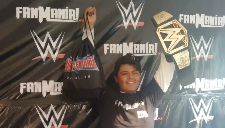 Fan de WWE cumplirá sueño de ir a Wrestlemania 32