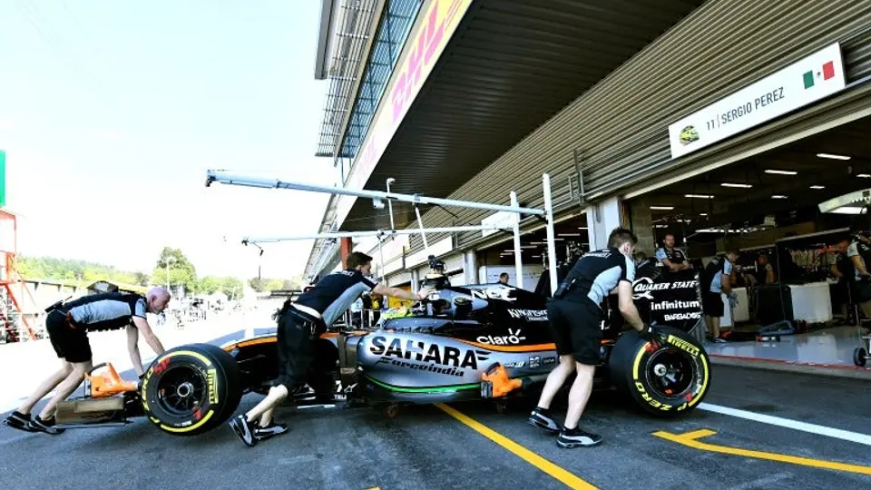 Checo Pérez sorprende en primeras prácticas de Bélgica