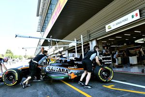 Checo Pérez sorprende en primeras prácticas de Bélgica