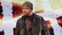 Dean Ambrose tendrá una lucha por el título contra Triple H