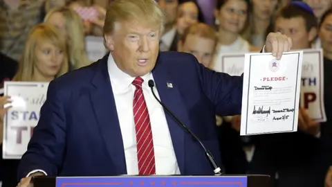Guardaespaldas de Trump golpea a mexicano