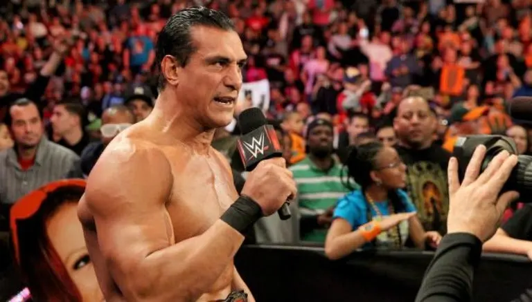 Del Río habría sufrido lesión en Royal Rumble