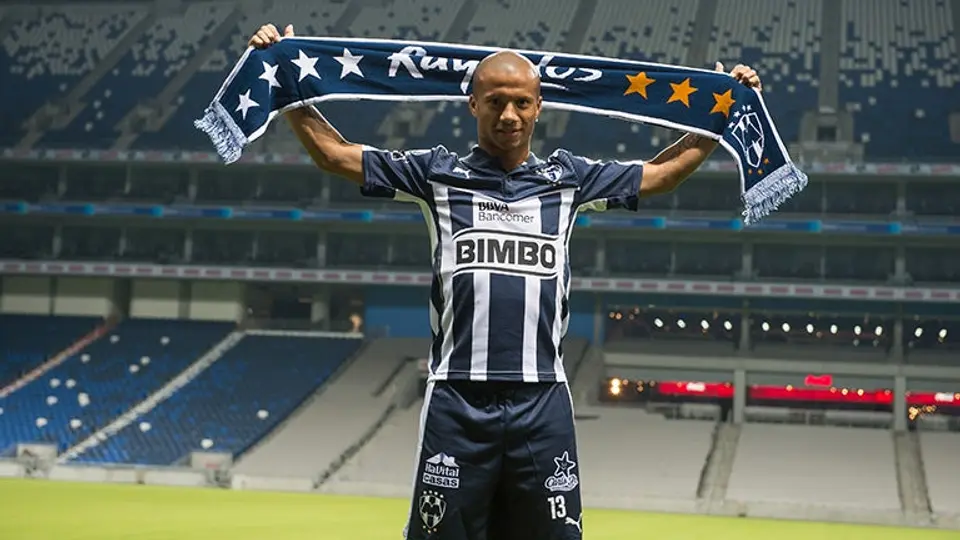 Carlos Sánchez, elegido mejor jugador de América
