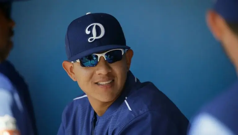 Dodgers manda a Julio Urías a las Menores