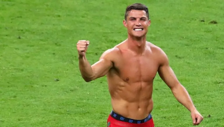 Acusan a TV catalana de ponerle unos kilitos de más a CR7