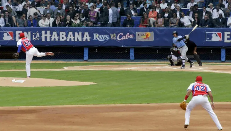 Cuba cae contra Rays en histórico juego