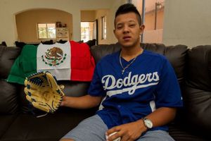 Julio Urías, del ranchito a las Grandes Ligas