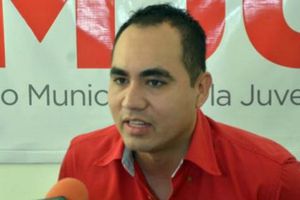 Funcionario humilla a quien no tiene Iphone 7