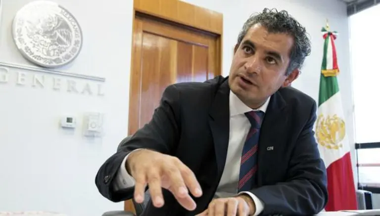 Líder del PRI recibió más de un mdp tras renunciar a CFE