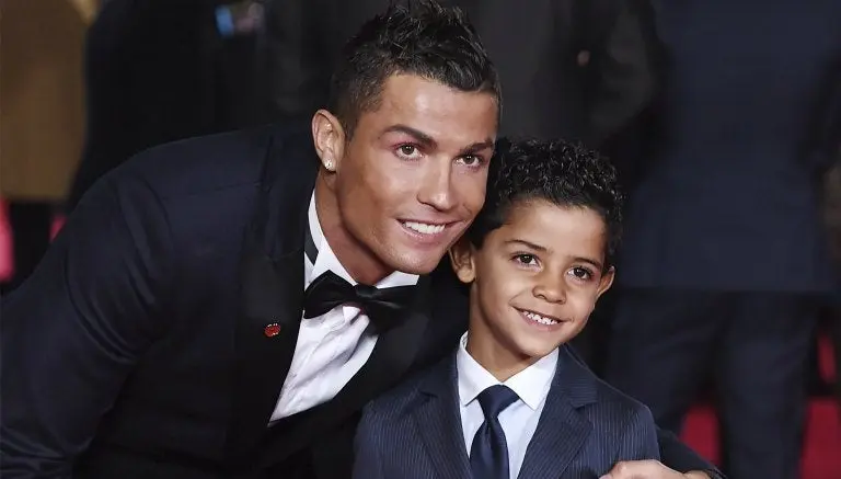 CR7 permitiría a su hijo tatuarse a Messi