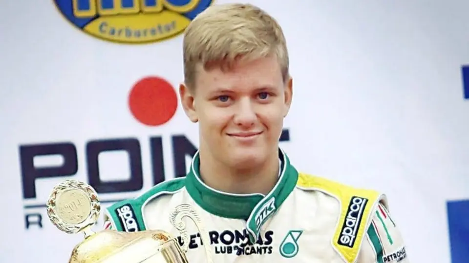 Hijo de Schumacher correrá en Fórmula 4 con nuevo equipo