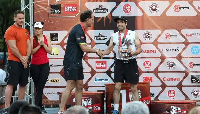 Más de 2 mil 500 corredores participaron en Carrera Toks-Office Depot