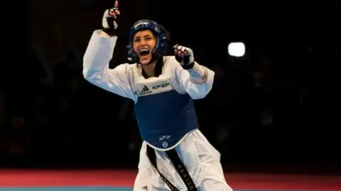 Taekwondoínes mexicanos inician su aventura en Río