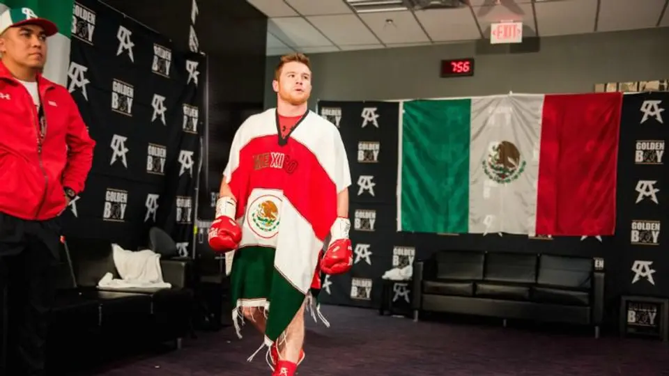 'Canelo deberá mostrar su poderío vs Smith': Entrenador de Álvarez