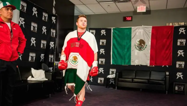 'Canelo deberá mostrar su poderío vs Smith': Entrenador de Álvarez