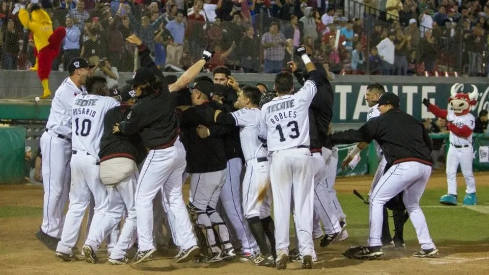 Toros se impone a Pericos en Juego 1 de la Serie del Rey
