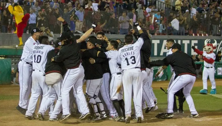 Toros se impone a Pericos en Juego 1 de la Serie del Rey