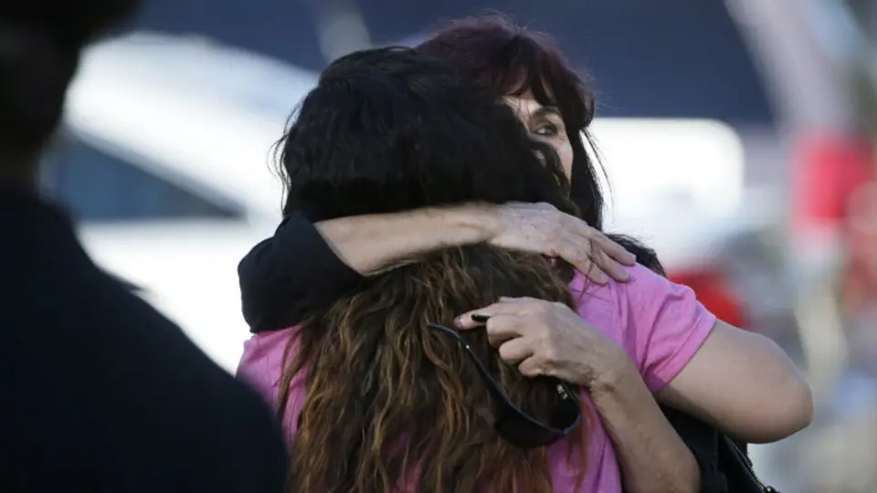 Tiroteo en California deja al menos 18 muertos