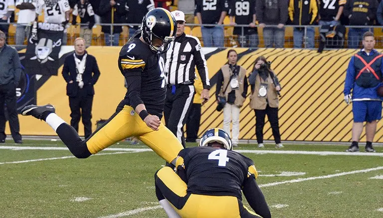 Acereros supera a Raiders con agónico gol de campo