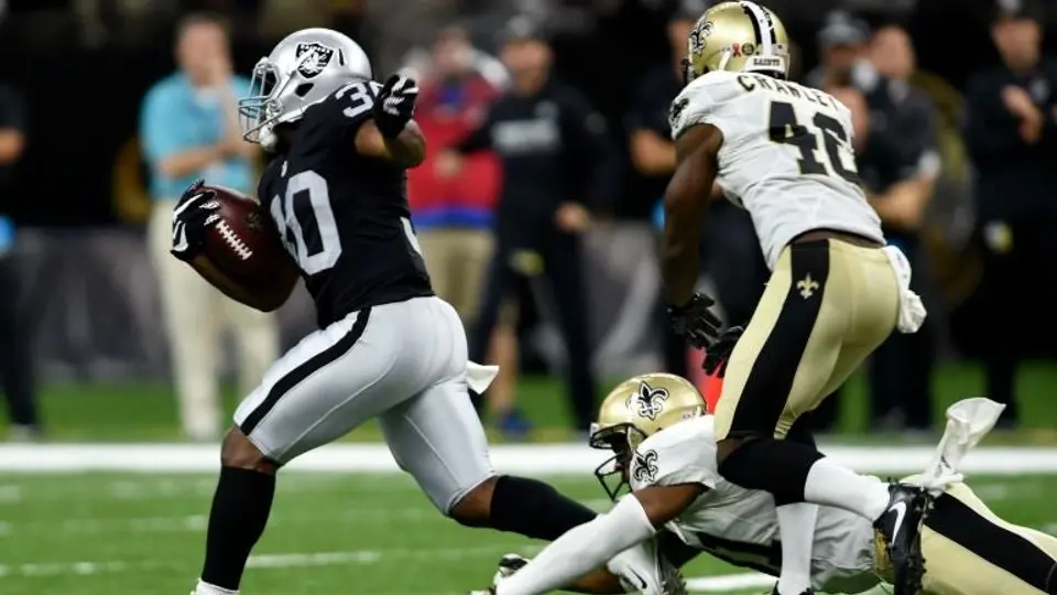 Oakland consigue dramática victoria en S1 de NFL