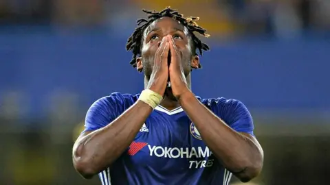 #EpicWin: FIFA trollea a jugador de Chelsea en redes