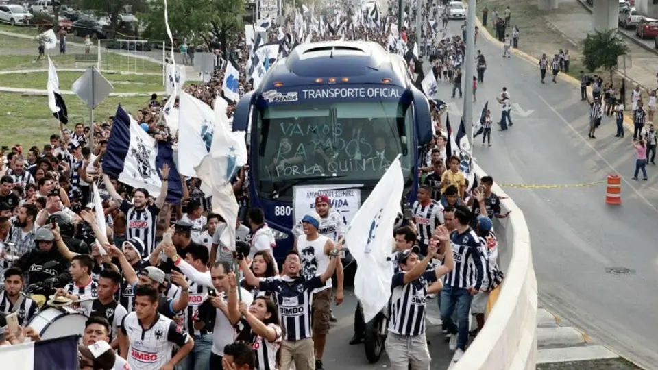 Afición rayada hace vibrar la Sultana previo a la Final