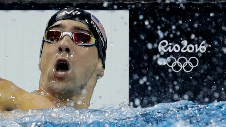 Phelps gana su Oro 22 en JO