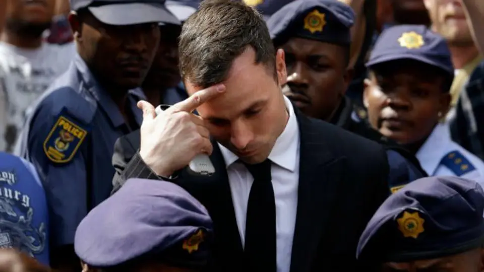 Corte aplaza decisión sobre libertad de Pistorius