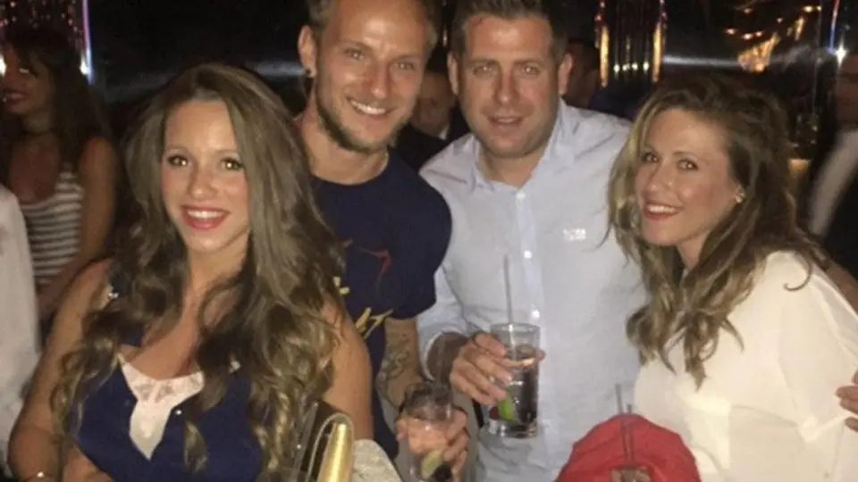 Barça festeja título con fiesta privada