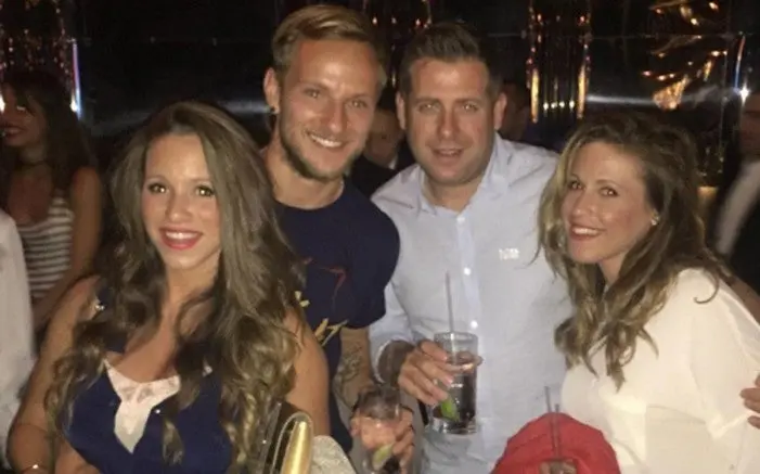 Barça festeja título con fiesta privada